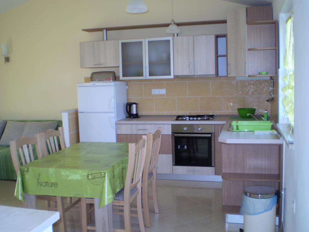 Apartments Duricic Loviste Exterior photo