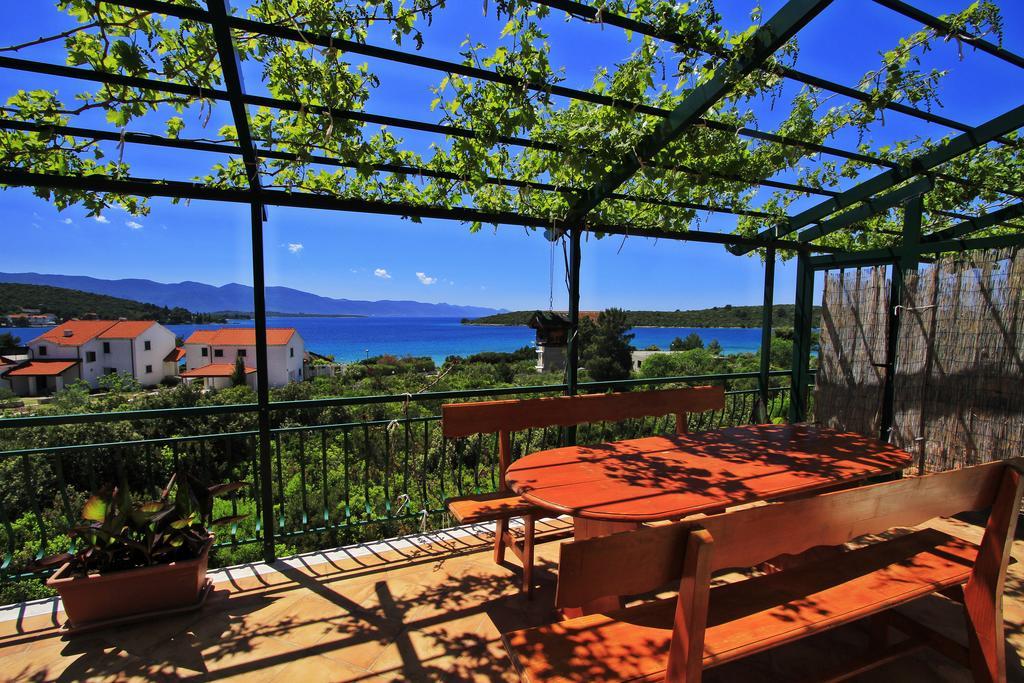 Apartments Duricic Loviste Exterior photo